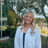 Sitter Profile Image: Delaney L.