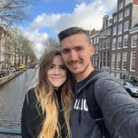 Sitter Profile Image: Taylor H.