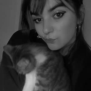 Sitter Profile Image: Anaïs P.