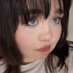 Sitter Profile Image: Lydia H.