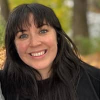 Sitter Profile Image: Linda H.