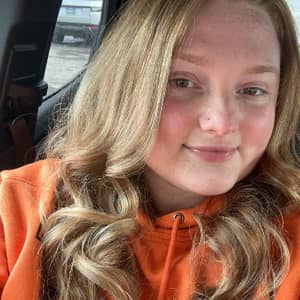 Sitter Profile Image: Abby W.