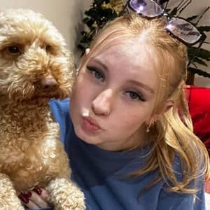 Sitter Profile Image: maddie s.