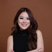 Sitter Profile Image: Claudia H.