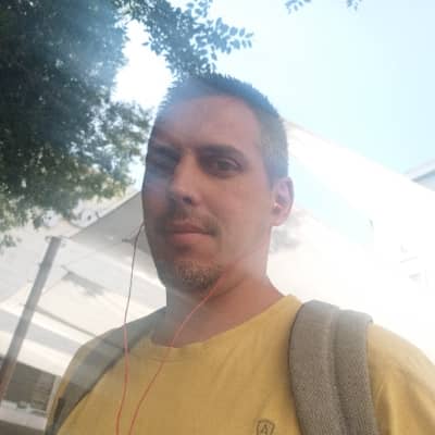 Foto de perfil del cuidador: Alejandro O.