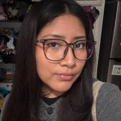 Sitter Profile Image: Vanessa J.