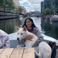 Sitter Profile Image: Simona D.