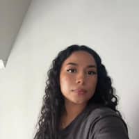 Sitter Profile Image: Umaira M.