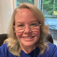 Sitter Profile Image: Angela M.