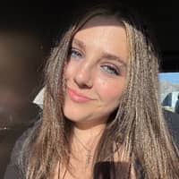 Sitter Profile Image: baeli J.