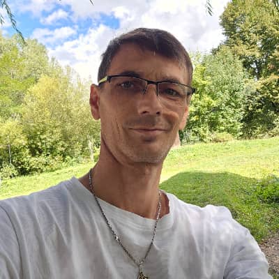 Sitter Profile Image: Serhii P.