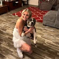 Sitter Profile Image: zoe j.