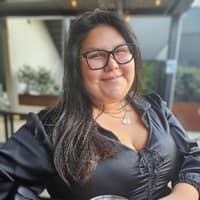 Sitter Profile Image: Angela R.