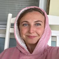 Sitter Profile Image: Sophie R.