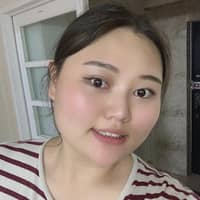 Sitter Profile Image: Si yeon H.