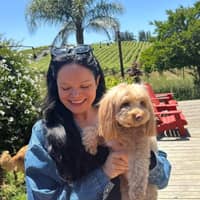 Sitter Profile Image: Lindsey S.