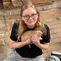 Sitter Profile Image: taylor d.