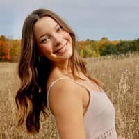 Sitter Profile Image: Elizabeth R.