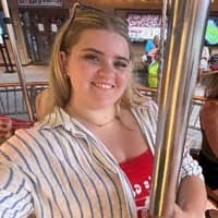 Sitter Profile Image: Zoe C.