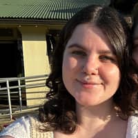 Sitter Profile Image: Ava K.