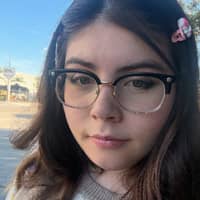 Sitter Profile Image: Isabelle H.