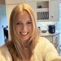 Sitter Profile Image: Samantha F.