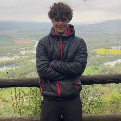 Sitter Profile Image: Nerijus Lukas B.