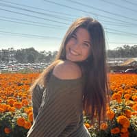 Sitter Profile Image: Sophia W.