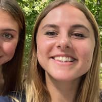 Sitter Profile Image: Lily S.