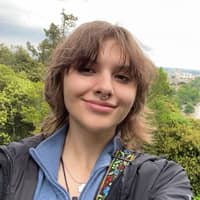 Sitter Profile Image: Morgan H.