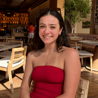 Sitter Profile Image: Isabella R.