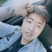Sitter Profile Image: Hongwei P.