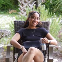 Sitter Profile Image: Nicole P.