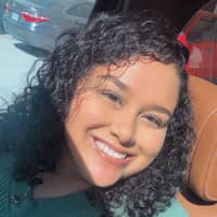 Sitter Profile Image: Erika M.