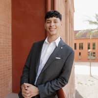 Sitter Profile Image: Fabricio P.