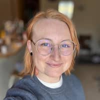 Sitter Profile Image: Abigail L.