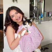 Sitter Profile Image: Victoria G.