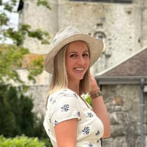 Sitter Profile Image: Liz F.