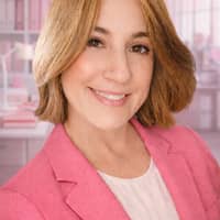 Sitter Profile Image: Jassamin "Mina" K.