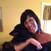 Sitter Profile Image: Debra V.