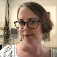 Sitter Profile Image: Holli R.