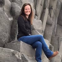 Sitter Profile Image: Laura P.