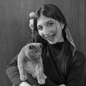 Sitter Profile Image: Didem Y.