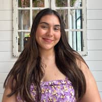 Sitter Profile Image: Maria B.