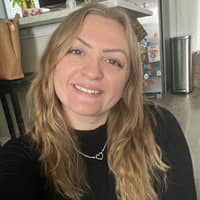 Sitter Profile Image: Amelia D.