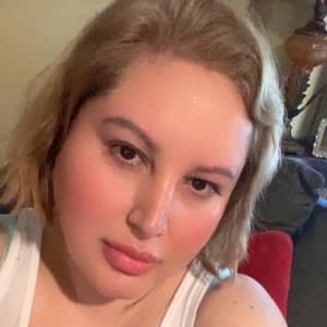 Sitter Profile Image: Diana V.