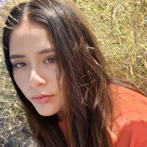 Sitter Profile Image: Astrid C.