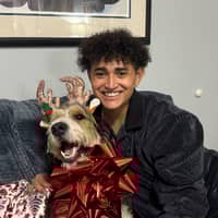 Sitter Profile Image: Julia M.