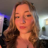 Sitter Profile Image: Miah W.