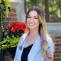 Sitter Profile Image: Shelby L.